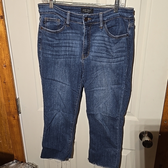 Women's Judy Blue Raw Hem Skinny Fit Jeans Sz 30/11 - Picture 1 of 3